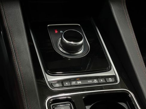 Used 2020 Jaguar F-PACE Checkered Flag image 30