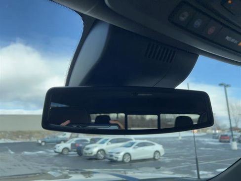 Used 2024 GMC Sierra 3500 Denali image 28