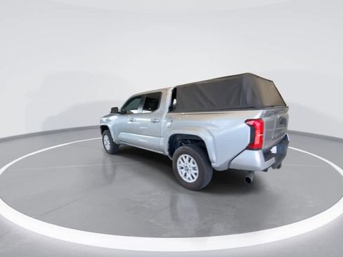 Used 2024 Toyota Tacoma SR5 AWD/4WD image 6