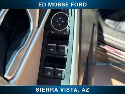 Used 2022 Ford Explorer XLT RWD image 17