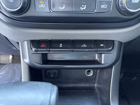 Used 2019 Chevrolet Colorado W/T w/ WT Convenience Package image 28