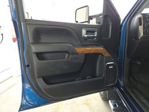 Used 2018 Chevrolet Silverado 2500 High Country AWD/4WD image 51