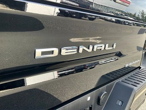 Used 2023 GMC Sierra 1500 Denali image 32