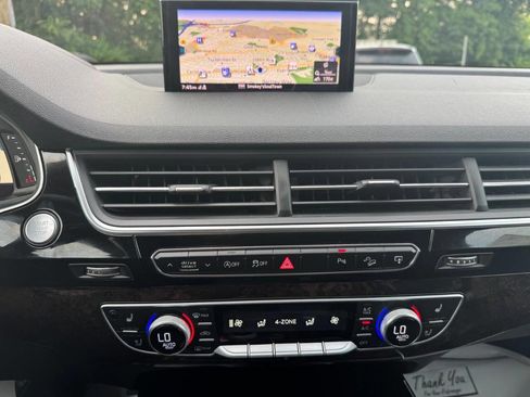 Used 2017 Audi Q7 3.0T Prestige image 25