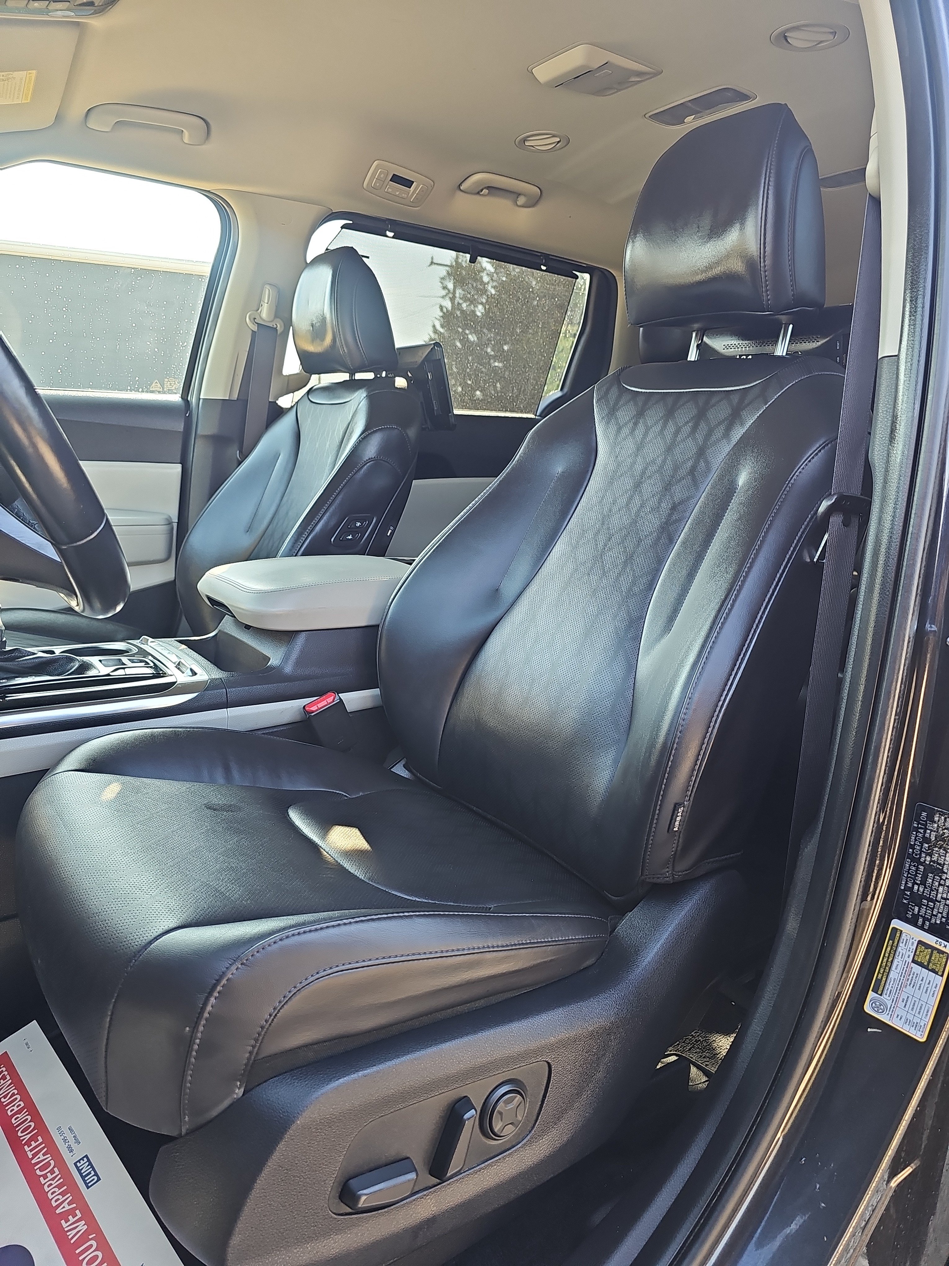 Used 2022 Kia Carnival SX FWD image 28