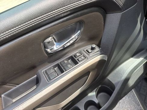 Used 2015 Nissan Armada Platinum AWD/4WD image 13