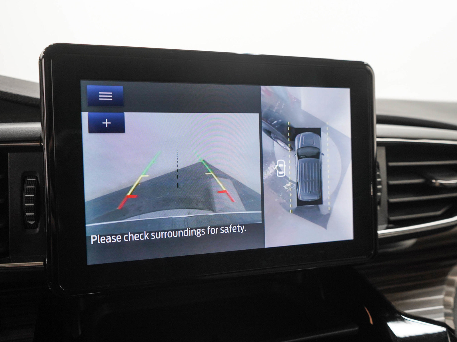 Used 2023 Ford Explorer Limited AWD/4WD image 31