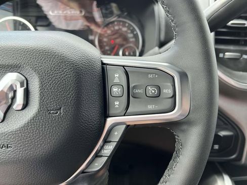 New 2025 RAM 2500 Big Horn AWD/4WD image 18