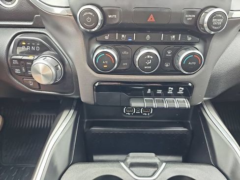Used 2022 RAM 1500 Laramie w/ Sport Appearance Package AWD/4WD image 17