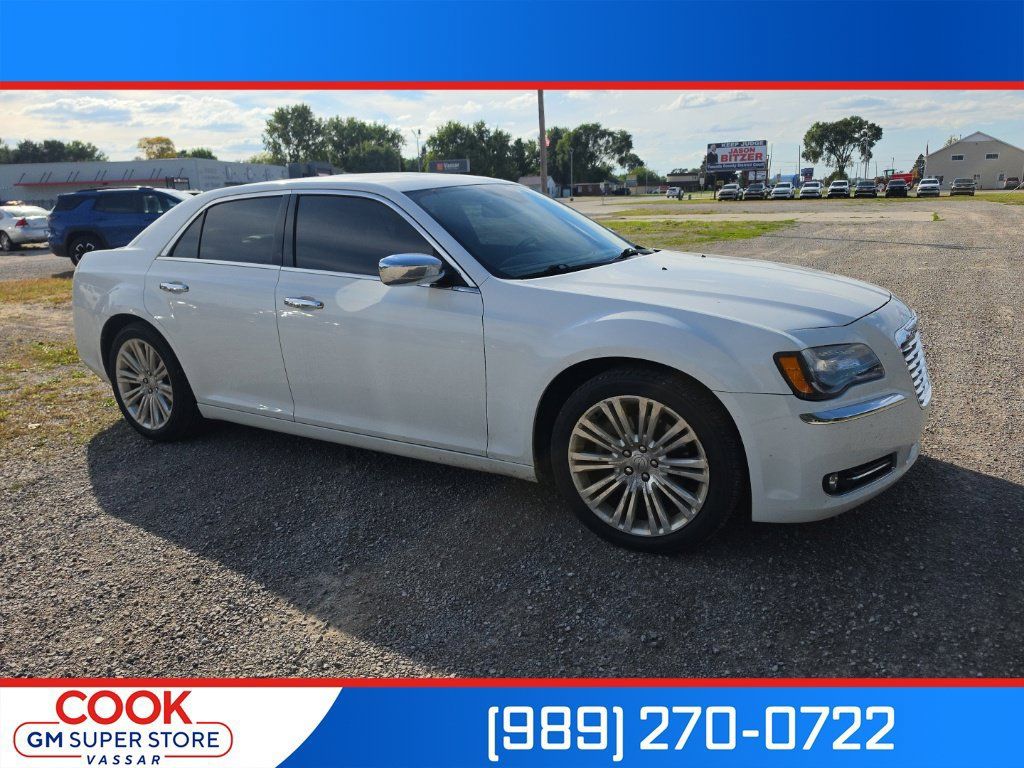 Used 2012 Chrysler 300 C RWD image 1