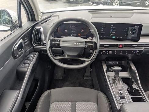 New 2026 Kia Sorento LX FWD image 19