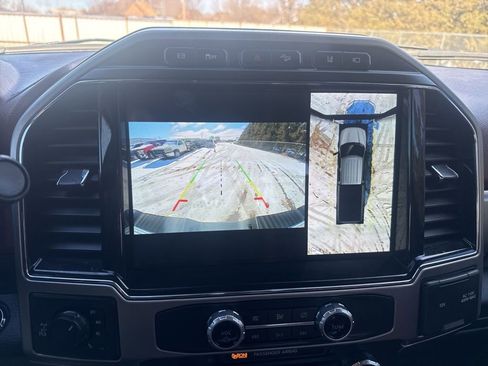 Used 2022 Ford F350 Platinum w/ FX4 Off-Road Package image 24