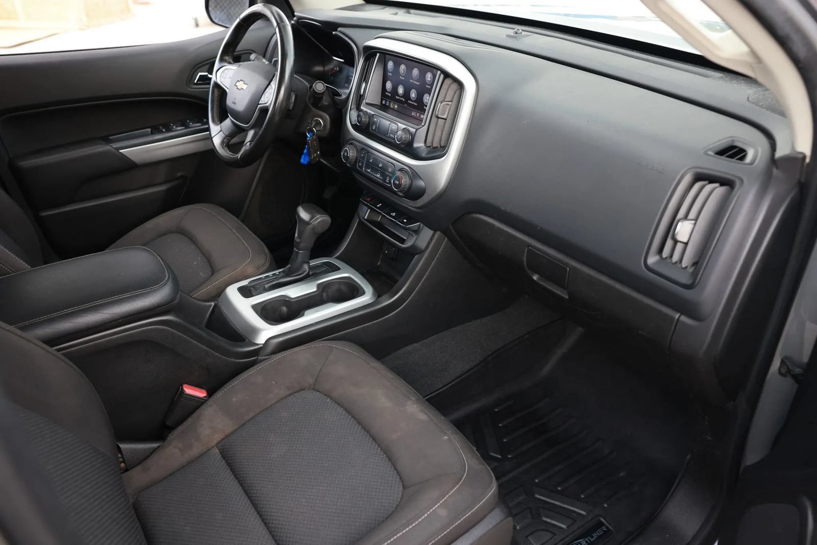 Used 2020 Chevrolet Colorado LT w/ Colorado RST Special Edition RWD image 25