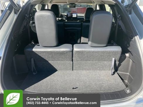 Used 2025 Mitsubishi Outlander SE image 22