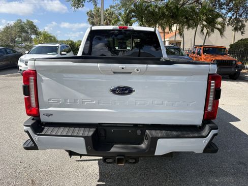 Used 2023 Ford F250 Lariat w/ Sport Appearance Package AWD/4WD image 6