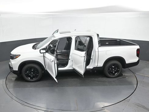 New 2026 Honda Ridgeline Black Edition image 44
