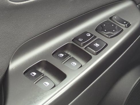Used 2020 Hyundai Kona Limited FWD image 34