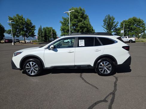 Used 2022 Subaru Outback Premium AWD/4WD image 11