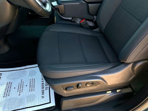 Used 2025 Chevrolet Silverado 1500 LT image 12