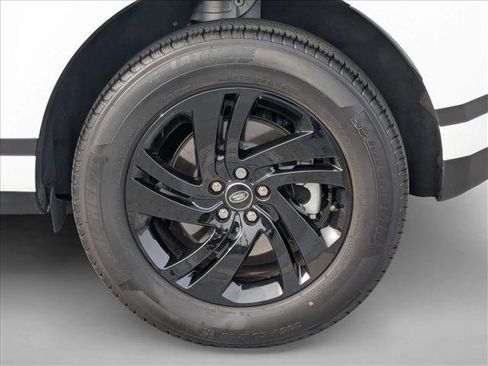 Used 2024 Land Rover Range Rover Evoque S image 27