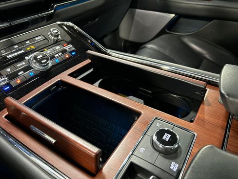 Used 2023 Lincoln Navigator Reserve AWD/4WD image 18