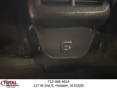 Used 2024 Chevrolet Equinox LT AWD/4WD image 26