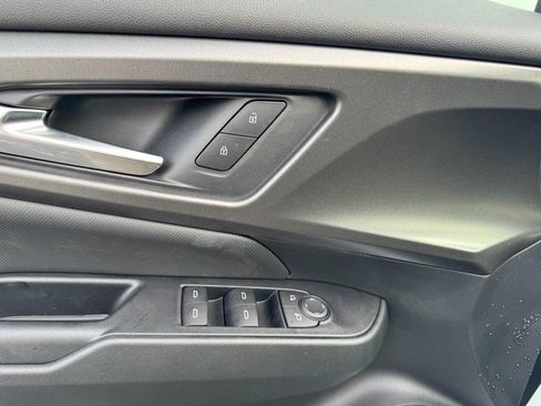 New 2026 Chevrolet Equinox EV LT image 33