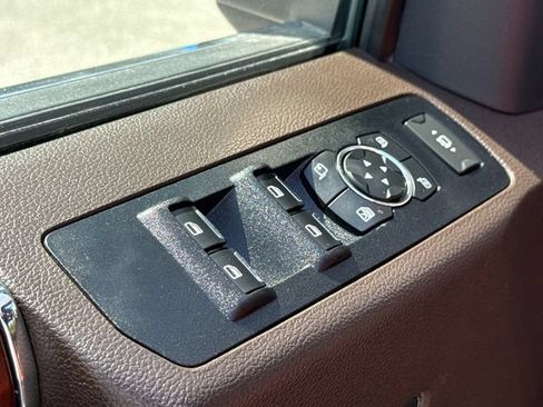 Used 2022 Ford F250 King Ranch w/ King Ranch Ultimate Package AWD/4WD image 22