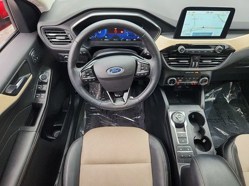 Used 2022 Ford Escape Titanium w/ Titanium Elite Package AWD/4WD image 12