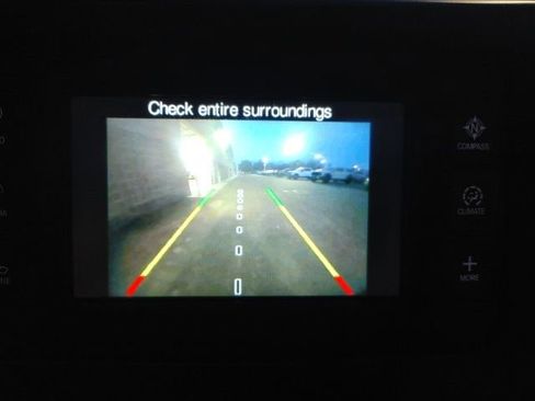 Used 2018 Jeep Cherokee Latitude w/ Altitude Package image 19