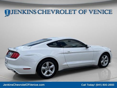 Used 2017 Ford Mustang Coupe RWD image 4