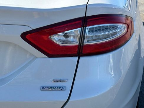 Used 2014 Ford Fusion SE image 15