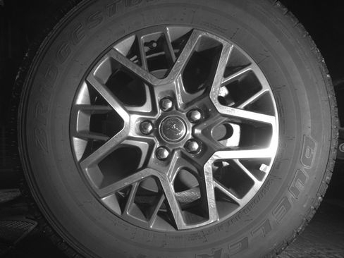 Used 2025 Jeep Wrangler Sahara image 12