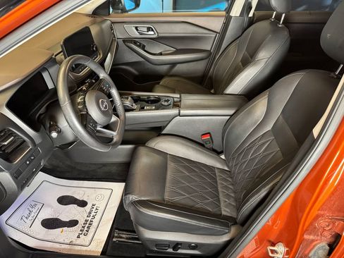 Used 2022 Nissan Rogue Platinum w/ Head-Up Display Package AWD/4WD image 20