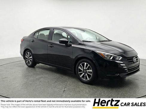 Used 2025 Nissan Versa SV FWD image 1