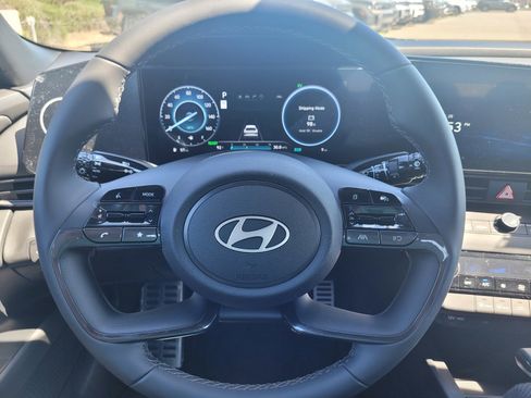 New 2025 Hyundai Elantra SEL image 21
