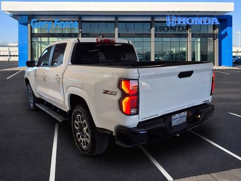 Used 2026 Chevrolet Colorado Z71 w/ Technology Package AWD/4WD image 3