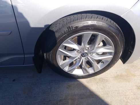 Used 2022 Toyota Avalon XLE image 24