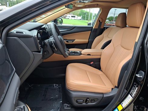 Certified 2025 Lexus NX 250 AWD w/ Accessory Package (2T) image 12