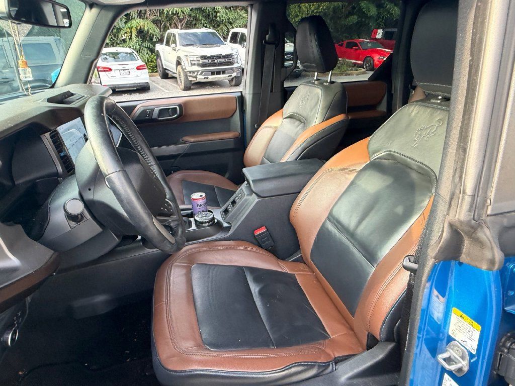 Used 2022 Ford Bronco Outer Banks AWD/4WD image 9