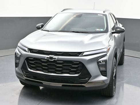 New 2026 Chevrolet Trax ACTIV FWD image 3