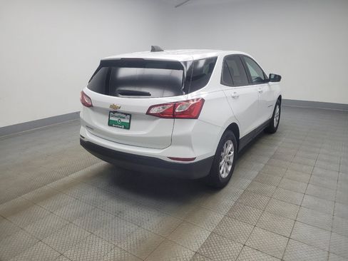 Used 2021 Chevrolet Equinox LS w/ LS Convenience Package FWD image 9