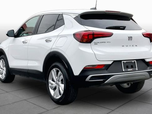 Used 2025 Buick Encore GX Preferred AWD/4WD image 12