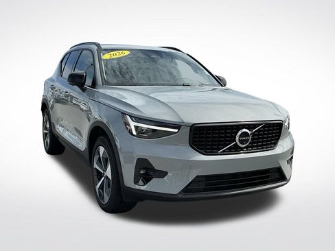 Used 2026 Volvo XC40 B5 Plus AWD/4WD image 18