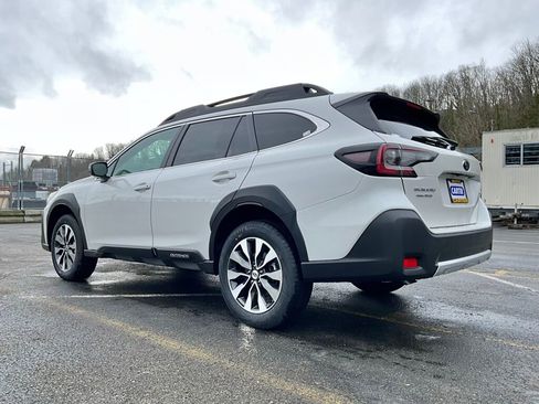 New 2025 Subaru Outback Limited image 6