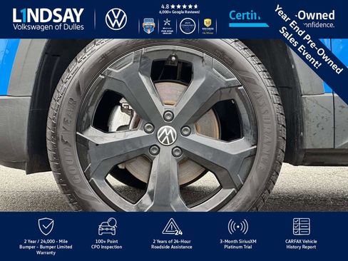 Certified 2025 Volkswagen Taos SE image 9