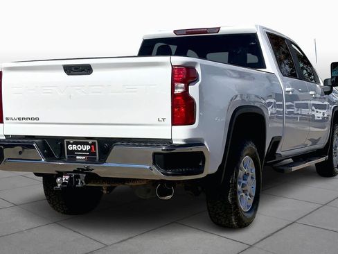 Used 2022 Chevrolet Silverado 2500 LT w/ Convenience Package image 12