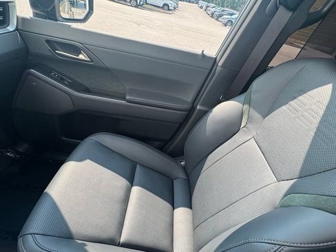 Used 2026 Lexus GX 550 AWD/4WD image 30