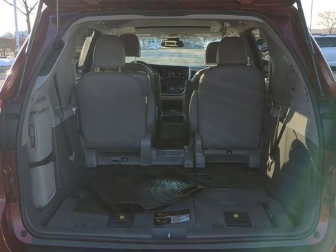 Certified 2020 Toyota Sienna XLE image 18