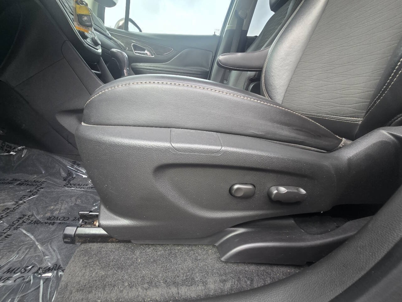 Used 2015 Buick Encore AWD image 30